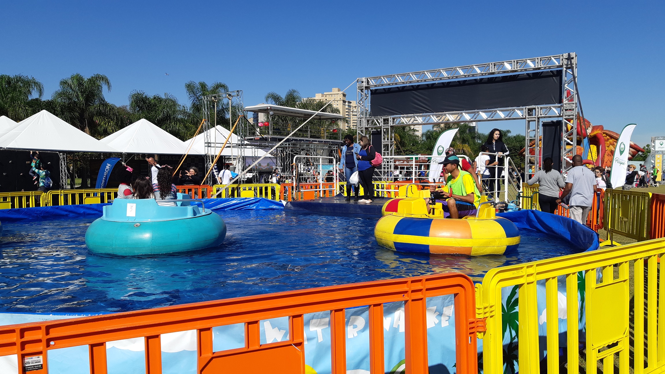 Família no Parque Aquático